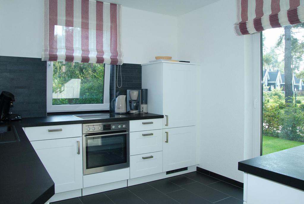 Ferienhaus Emmely Nur Wenige Gehminuten Zum Strand Ruhig Glowe Esterno foto